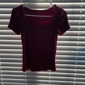 cute basic tee!